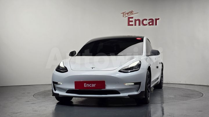 Tesla Model 3 2020 — 3