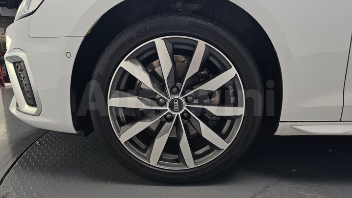 Audi A4 2023 — 4