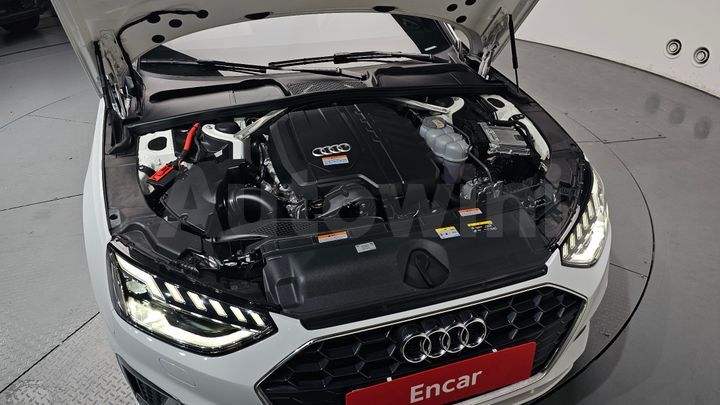 Audi A4 2023 — 5
