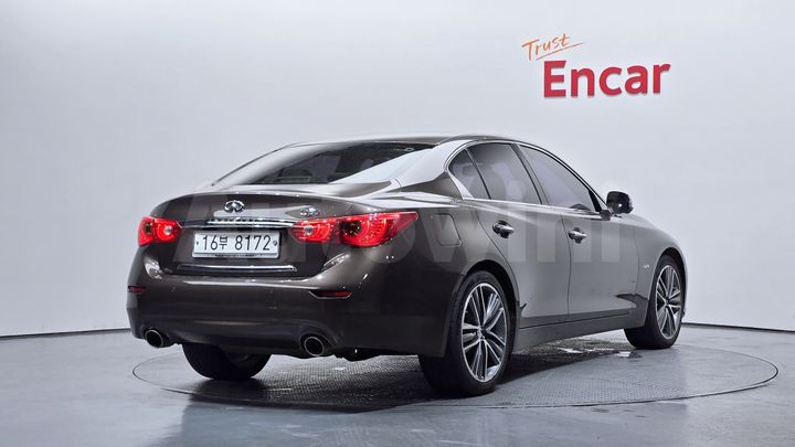 Infiniti Q 2015 — 2