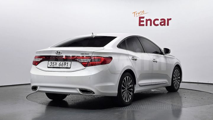 Hyundai Grandeur 2013 — 2