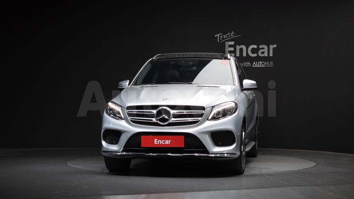 Mercedes Benz GLE Class 2017 — 3