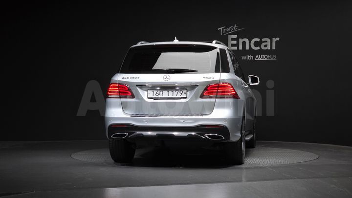 Mercedes Benz GLE Class 2017 — 4