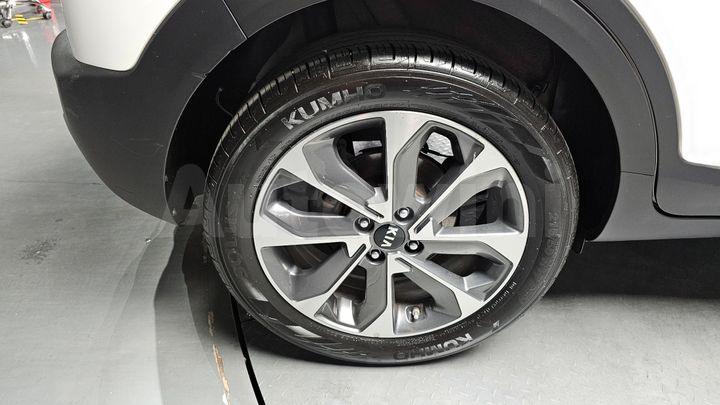 Kia Stonic 2018 — 5