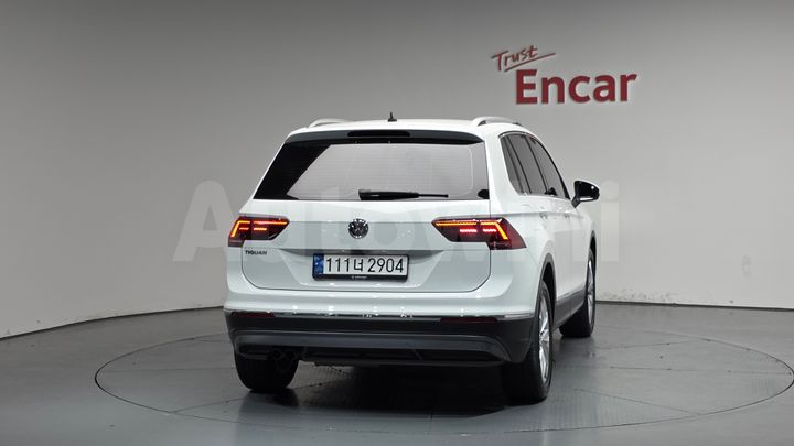 Volkswagen Tiguan 2018 — 4