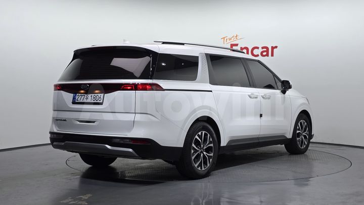 Kia Carnival 2021 — 2