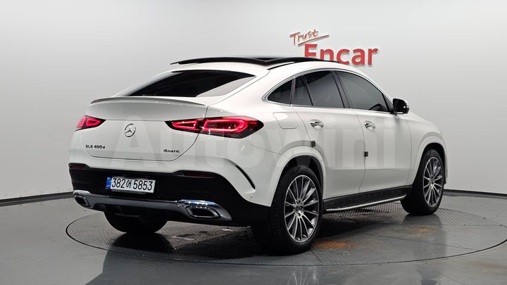 Mercedes Benz GLE Class 2023 — 2