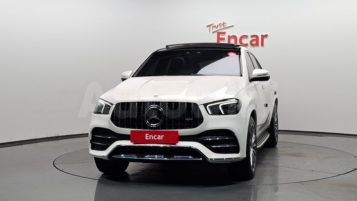 Mercedes Benz GLE Class 2023 — 3