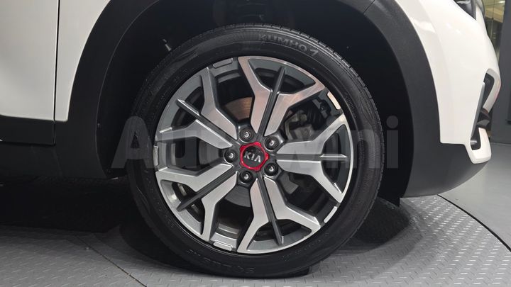 Kia Seltos 2020 — 5
