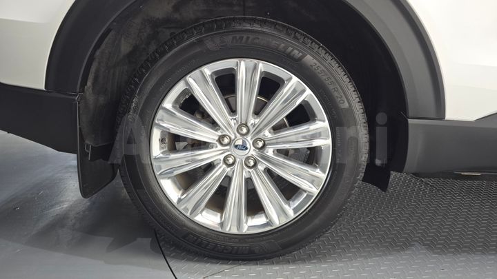 Ford Explorer 2021 — 5