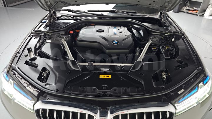 BMW 5 Series 2022 — 5