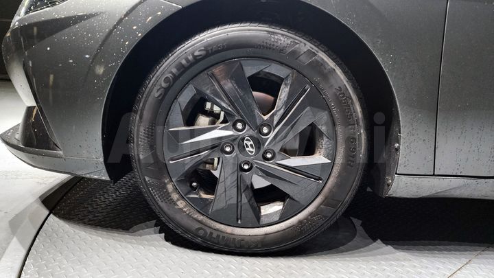 Hyundai Avante 2023 — 5