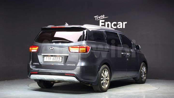 Kia Carnival 2016 — 2