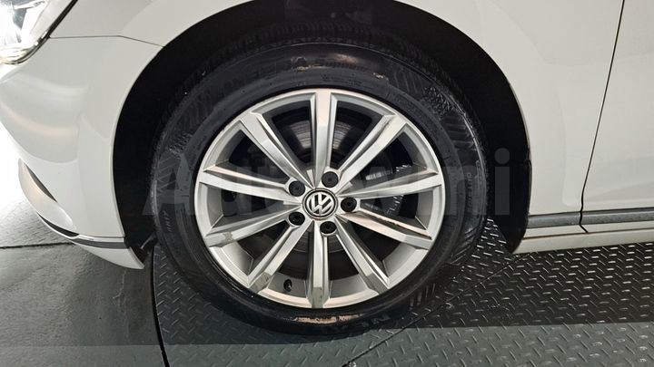 Volkswagen Passat 2018 — 5
