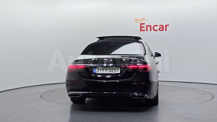 Mercedes Benz S Class 2022 — 4