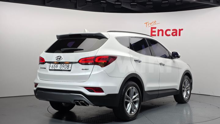 Hyundai SantaFe 2016 — 2