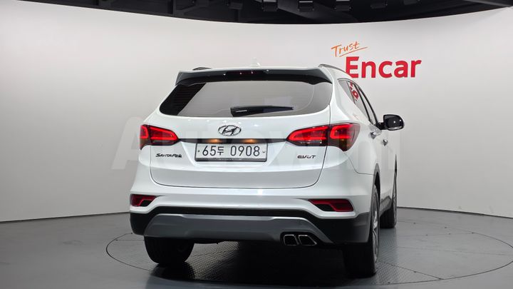Hyundai SantaFe 2016 — 4