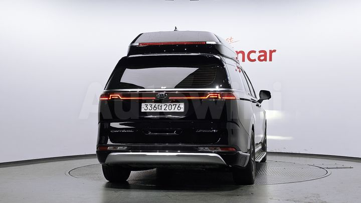 Kia Carnival 2021 — 4