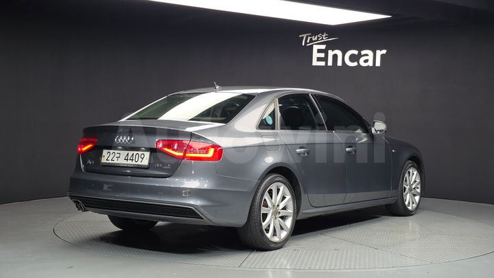 Audi A4 2015 — 2