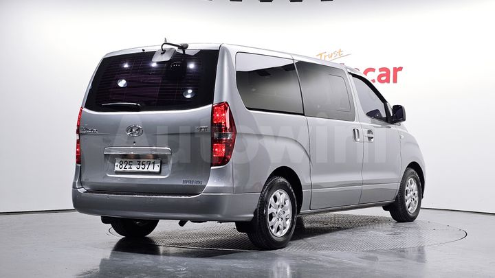 Hyundai Starex 2014 — 2