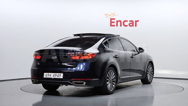 Kia K7 2017 — 2