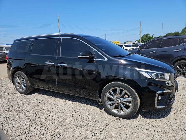 Kia Carnival 2019 — 5