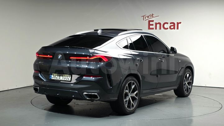 BMW X6 2022 — 2