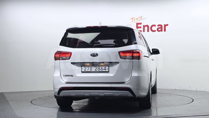 Kia Carnival 2017 — 4