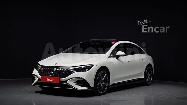 Mercedes Benz EQE