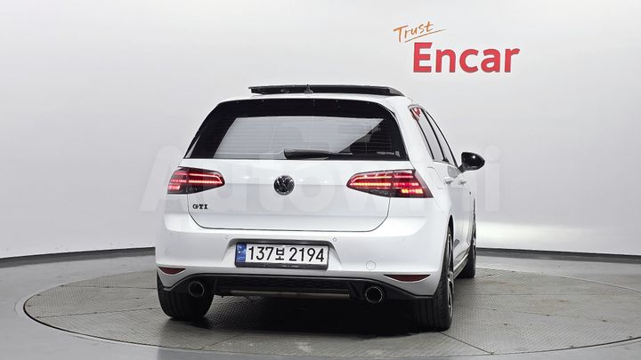 Volkswagen Golf 2015 — 4