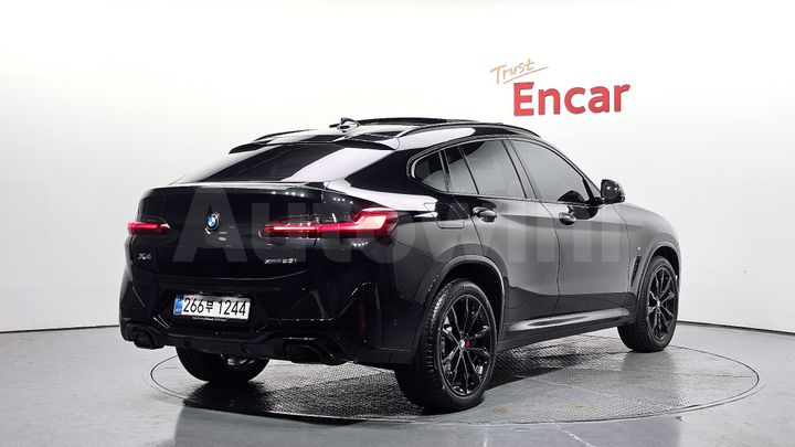 BMW X4 2025 — 2