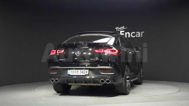 Mercedes Benz GLE Class 2023 — 4