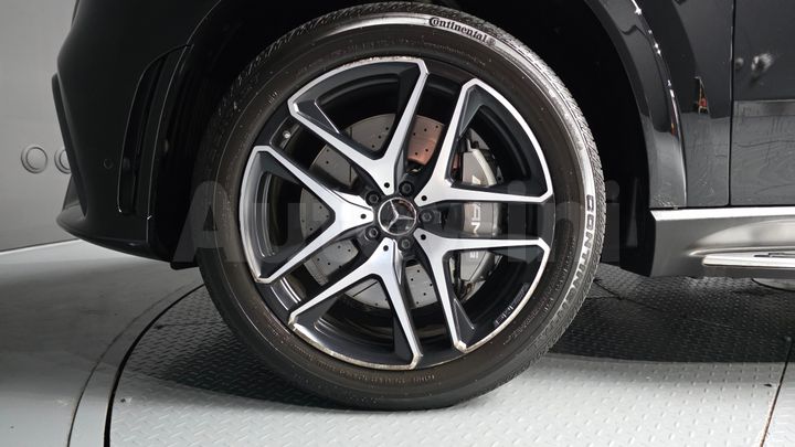 Mercedes Benz GLE Class 2023 — 5