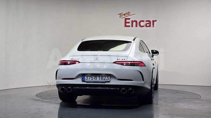 Mercedes Benz AMG GT 2024 — 4