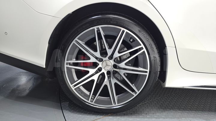 Mercedes Benz AMG GT