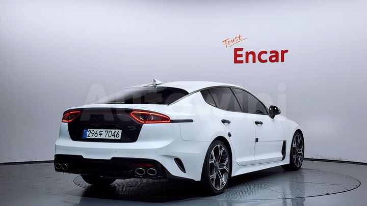 Kia Stinger 2018 — 2