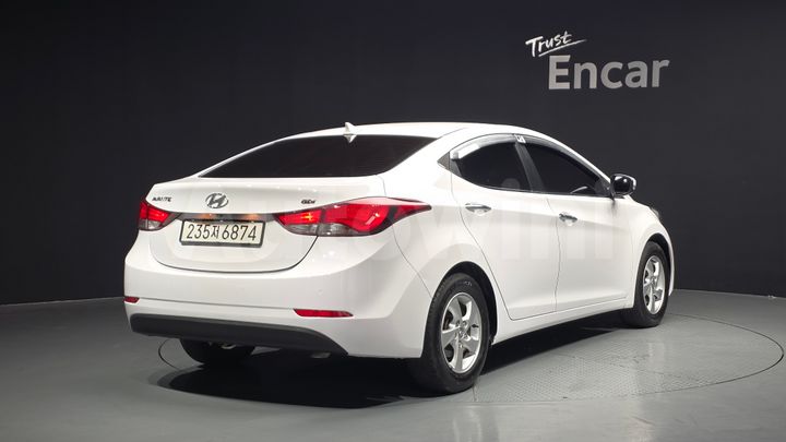 Hyundai Avante 2015 — 2