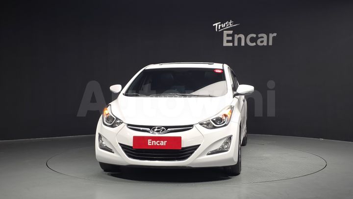 Hyundai Avante 2015 — 3
