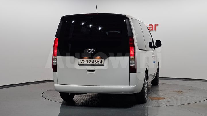 Hyundai Staria 2022 — 4
