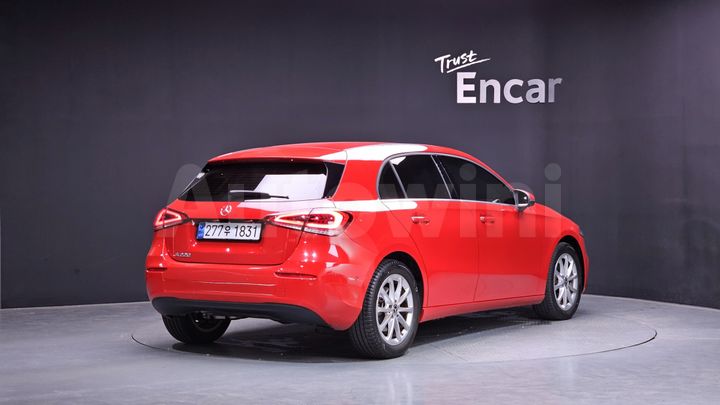 Mercedes Benz A Class 2019 — 2