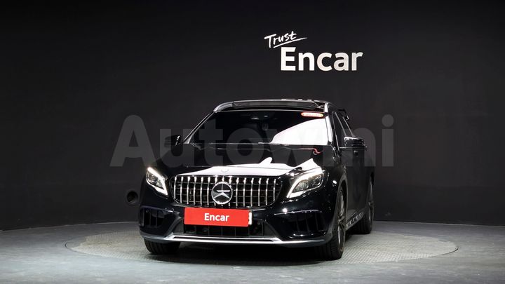 Mercedes Benz GLA Class 2018 — 2