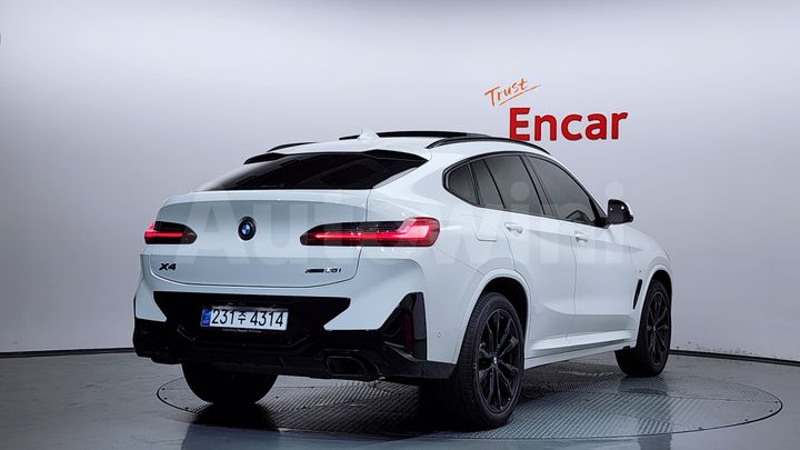 BMW X4 2025 — 2