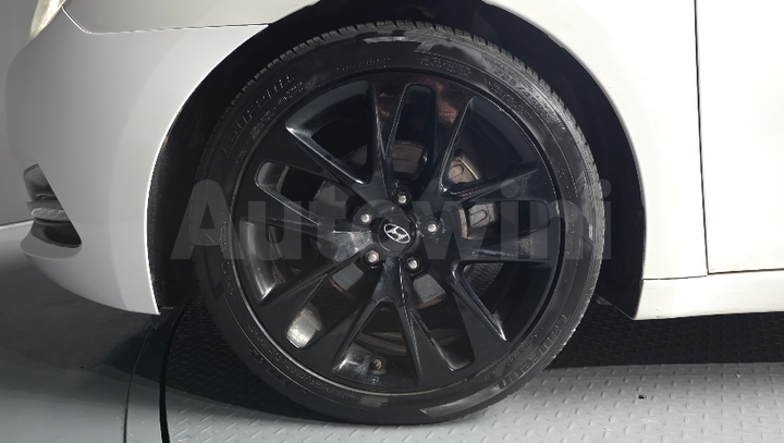 Hyundai i40 2013 — 5