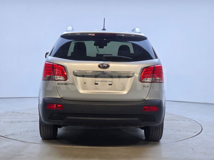 Kia Sorento 2011 — 5