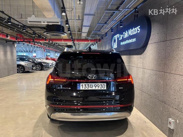Hyundai SantaFe 2023 — 4