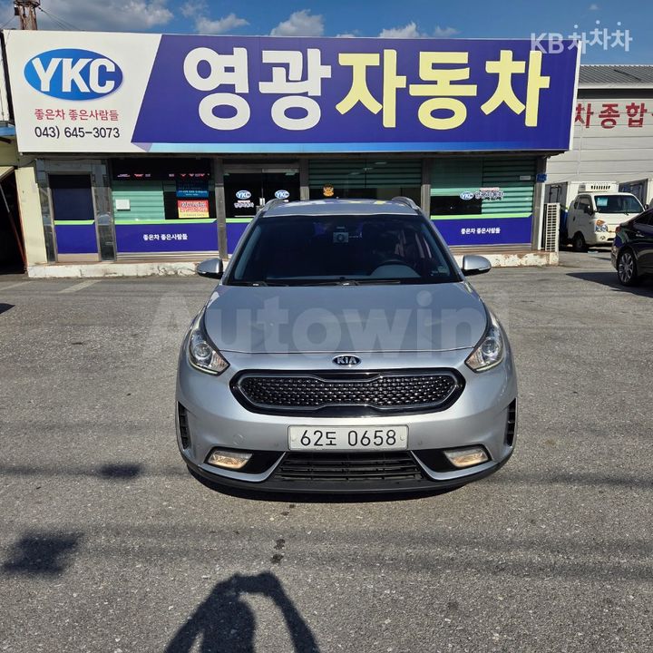 Kia Niro 2017 — 2