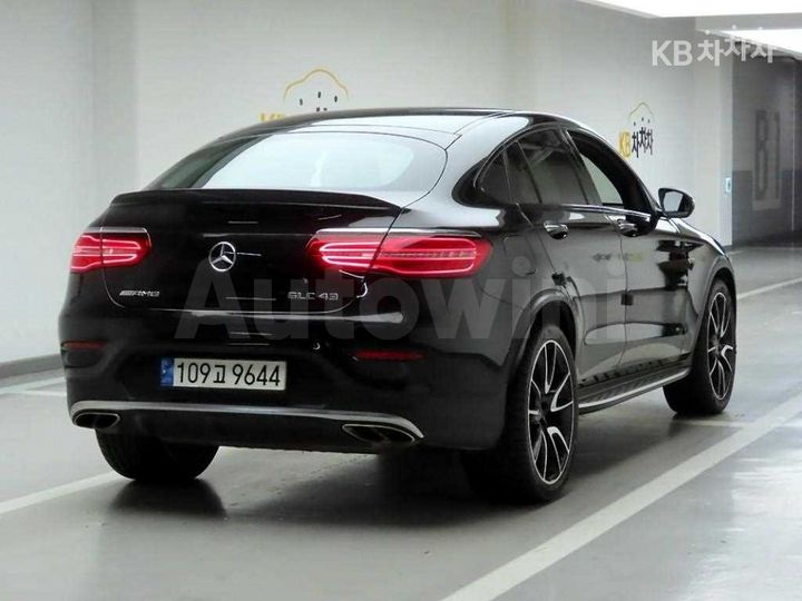 Mercedes Benz GLC Class 2017 — 4
