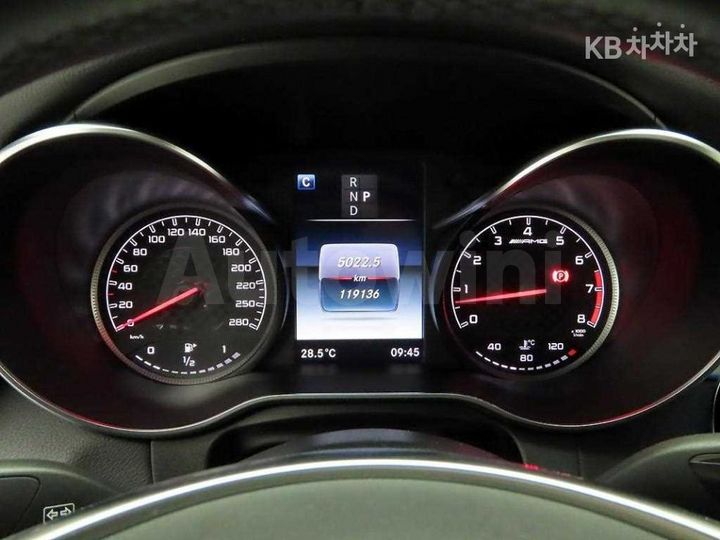 Mercedes Benz GLC Class 2017 — 5