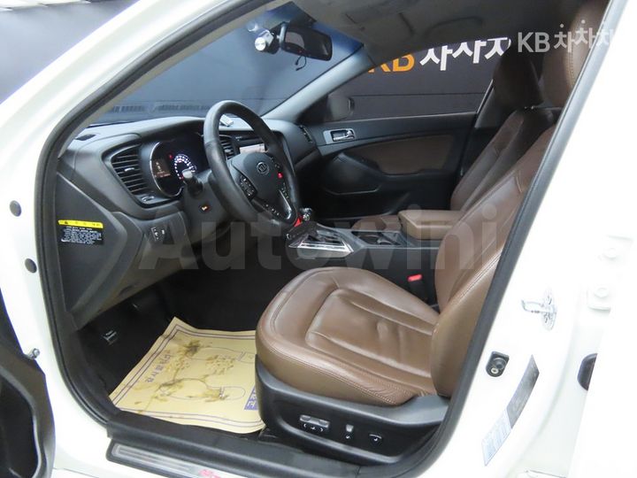Kia K5 2011 — 5