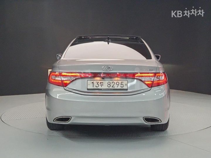 Hyundai Grandeur 2011 — 3